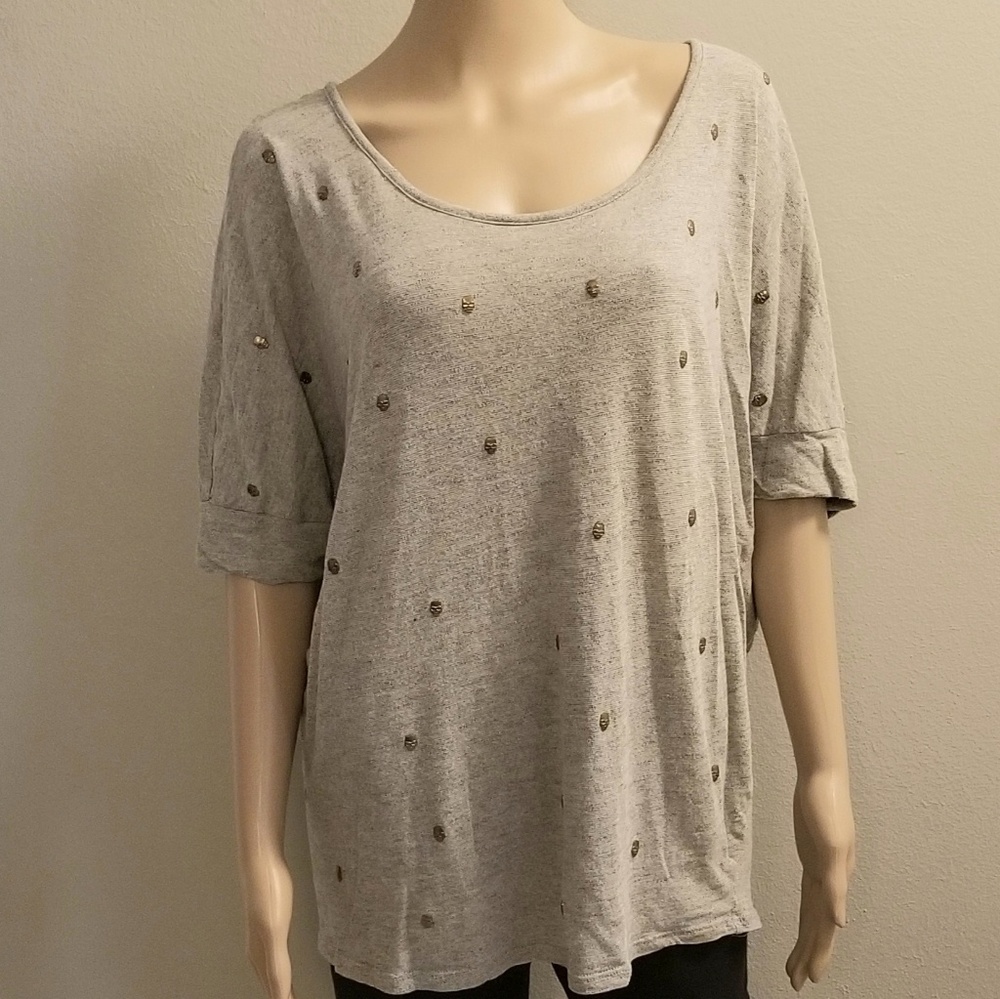Gray Shirt with Skulls by Lane Bryant-Size 18/20